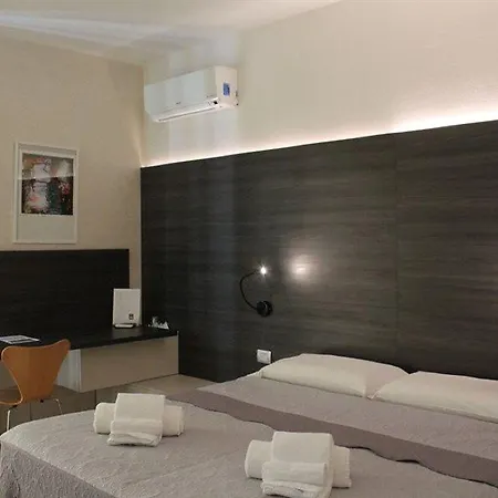 Solosonno Alojamento de Acomodação e Pequeno-almoço Lecco